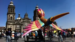 Conciertos gratuitos y feria del libro: qué artistas se presentarán el 18 y 19 de octubre en el Zócalo