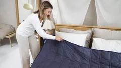 ¿Con qué frecuencia se debe cambiar la ropa de cama? Los expertos dan una respuesta que te sorprenderá